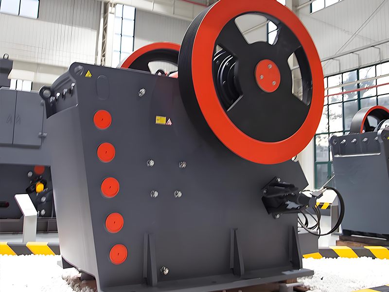反擊式破碎機(jī)和鄂式破碎機(jī)在礦山行業(yè)中的區(qū)別 2 反击式破碎机和鄂式破碎机在矿山行业中的区别 - 上海丁博重工机械(images 2)